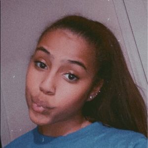 Meet your Posher, Deyani